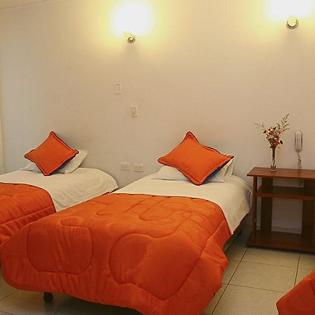 Hotel Villa Karina Bogota Buitenkant foto