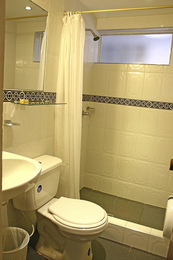 Hotel Villa Karina Bogota Buitenkant foto