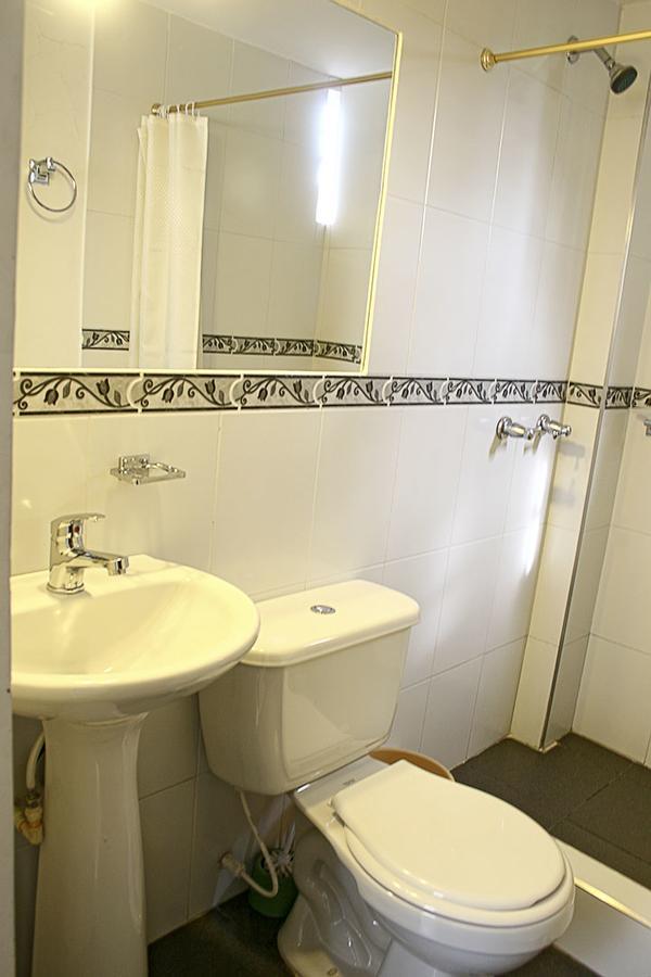 Hotel Villa Karina Bogota Buitenkant foto